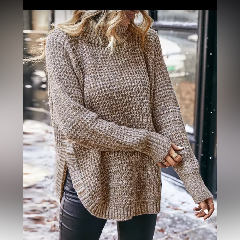 **FINAL CHANCE**SHEIN Women's Cozy Knit Sweater in Khaki